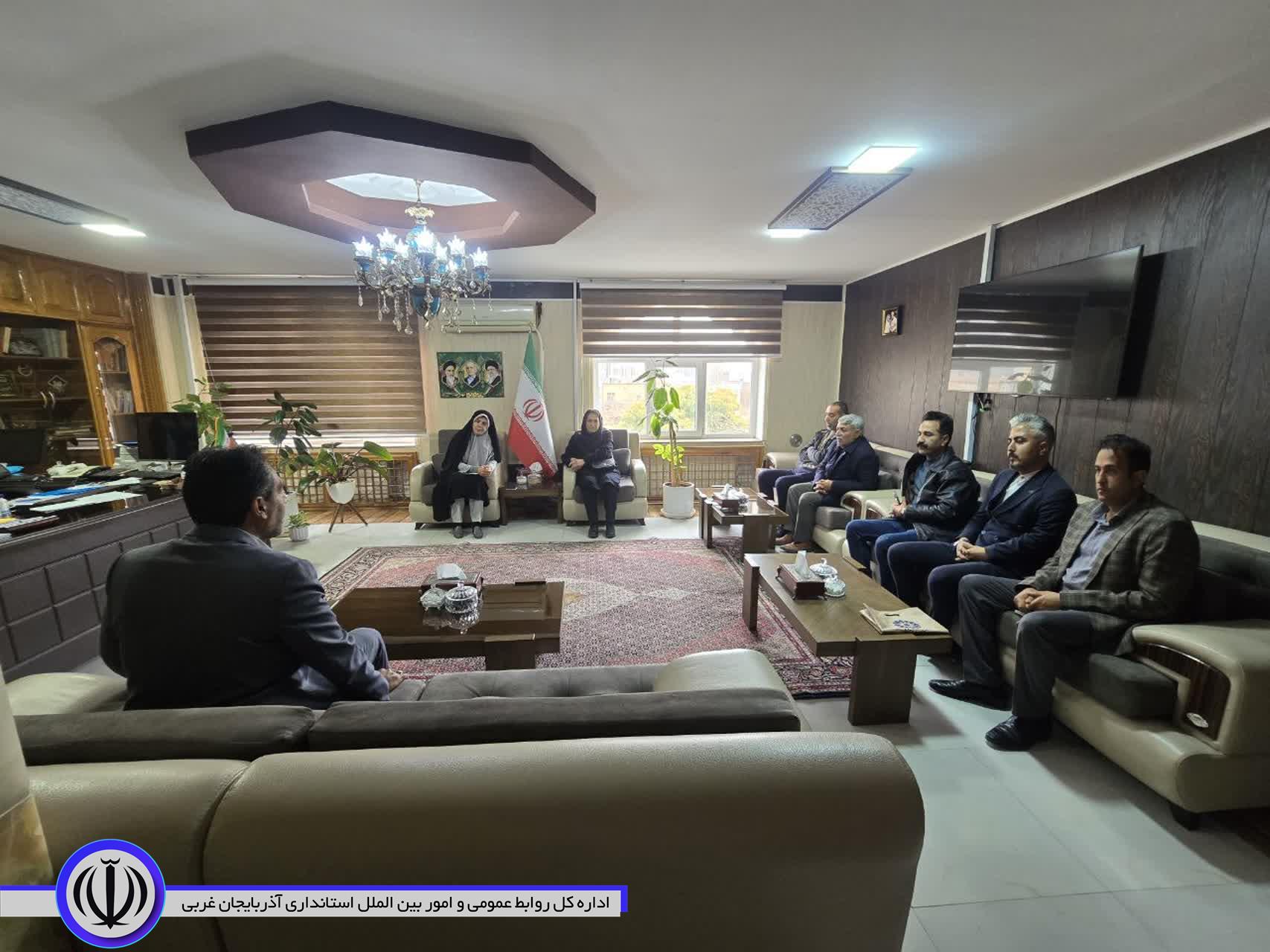 در ادامه روند ارتباط مستقیم و بدون واسطه با شهروندان، دیدار اقشار مختلف مردم با فرماندار شهرستان ماکو برگزار شد.