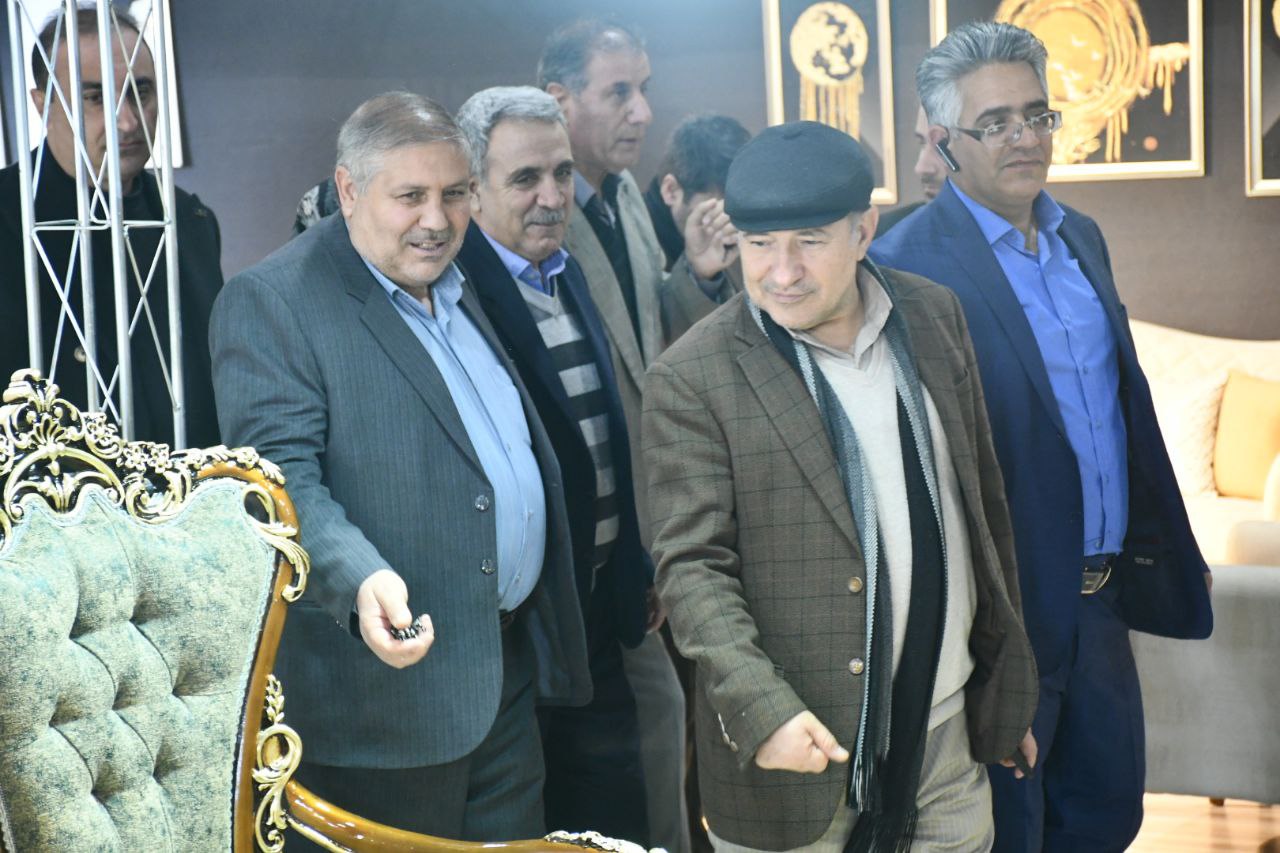 نمایشگاه تخصصی مبلمان و لوستر در شهرستان ماکو آغاز به کار کرد