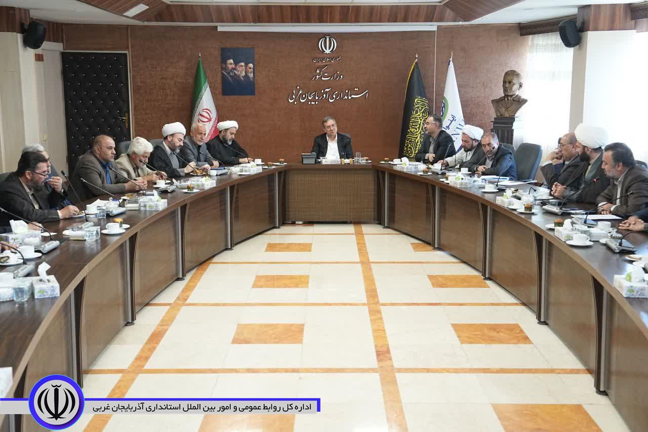 برگزاری جلسه هماهنگی با کانون مداحان و هیئات مذهبی آذربایجانغربی