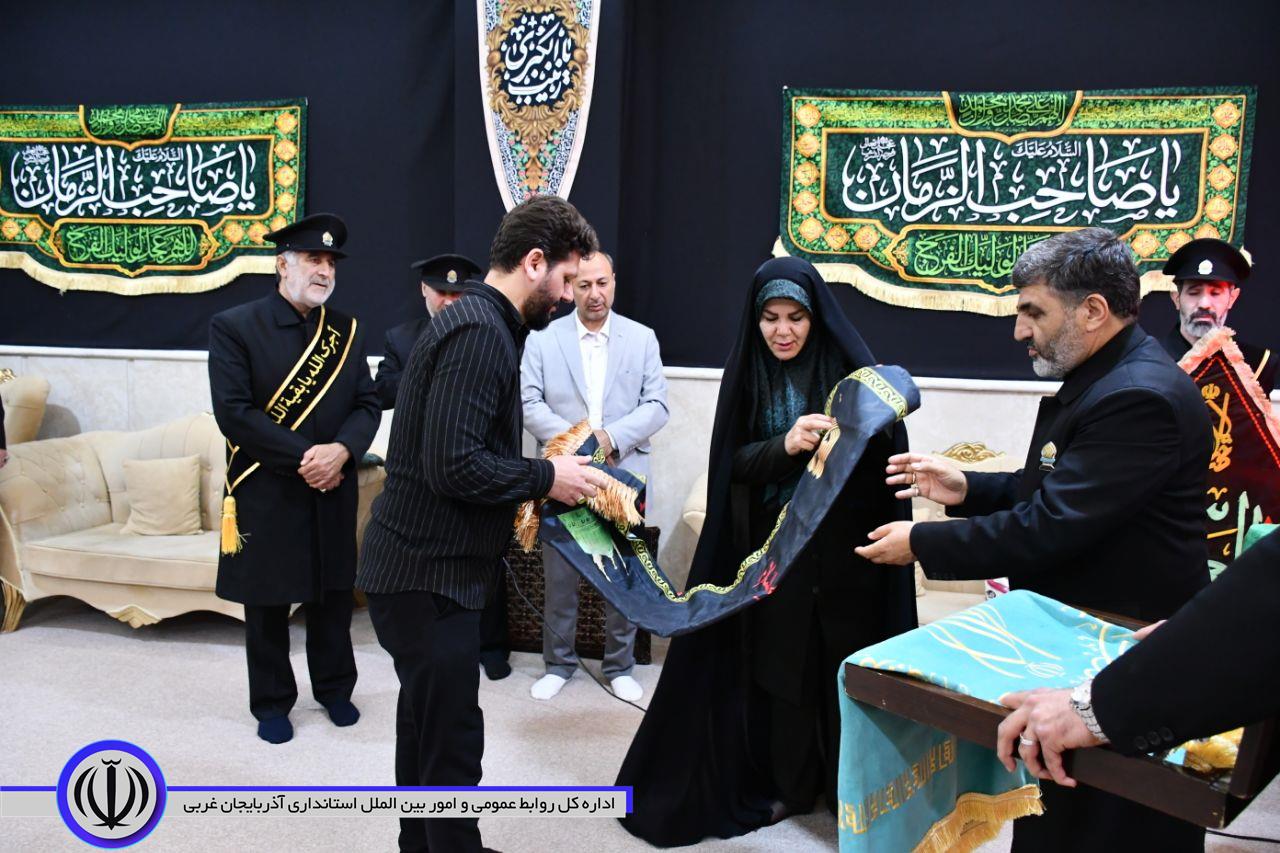 حضور خادمان مسجد مقدس جمکران و حاملان پرچمهای متبرک اعتاب مقدسه در ماکو