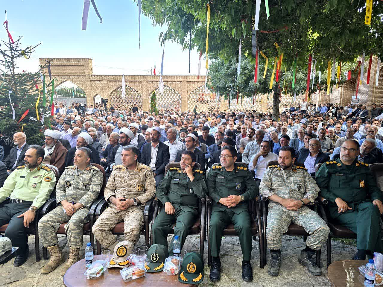 حضور سرپرست فرمانداری ماکو و اعضای شورای تامین و اداری شهرستان در اجلاسیه پاسداشت 27000 شهید حماسه نبرد چالدران 135 شهید شهرستان چالدران