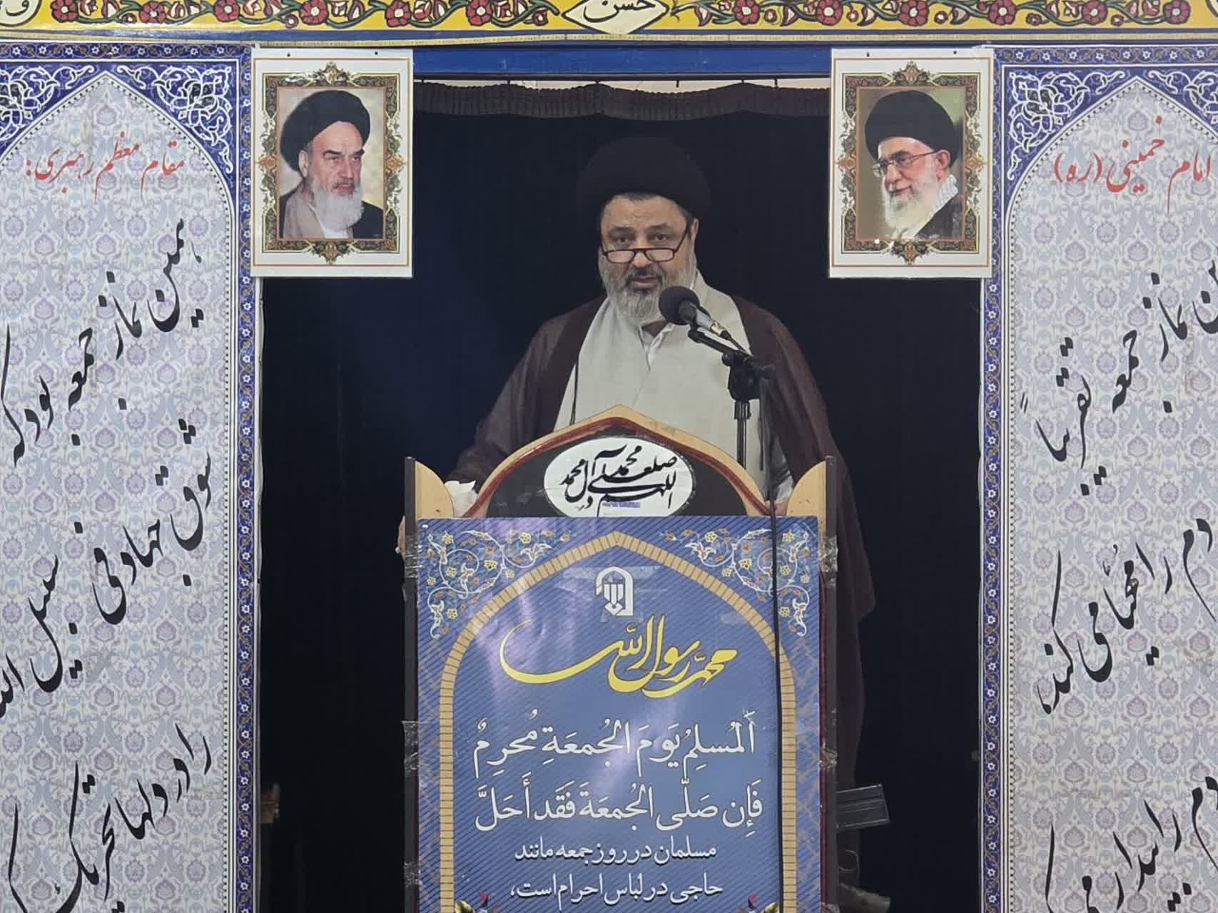 💢اقامه نماز عبادی ـ سیاسی جمعه در ماکو با حضور مسئولان و مردم مومن متدین شهرستان