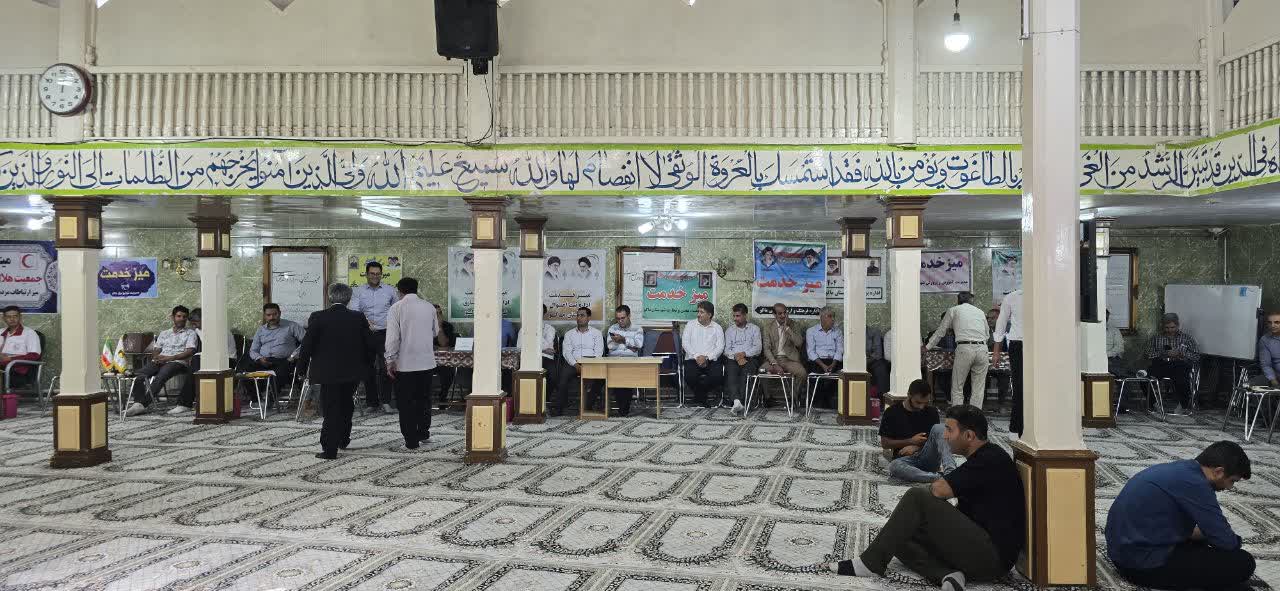 💢برگزاری میز خدمت ادارات خدماترسان در مسجد جامع ماکو همزمان با هفته دولت