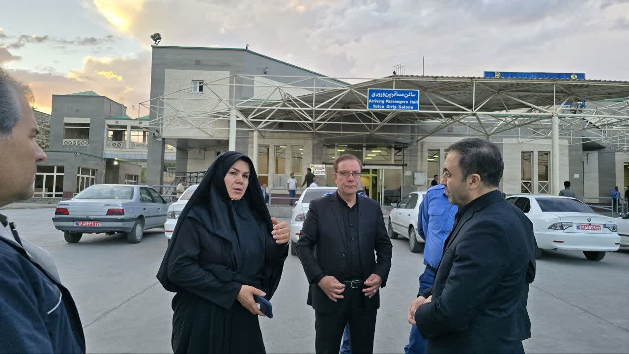 بازدید میدانی فرماندار ماکو از گمرک و پایانه مرزی بازرگان برای بررسی زیرساخت‌های استقبال از زائران اربعین
