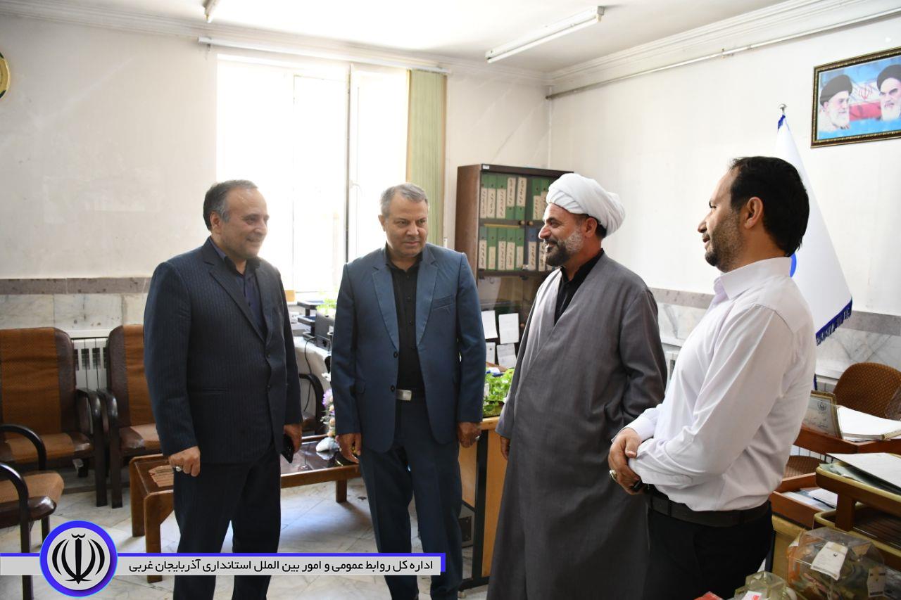 ادامه بازدیدهای سرزده سرپرست فرمانداری ماکو از دستگاه های اجرایی و خدمات رسان