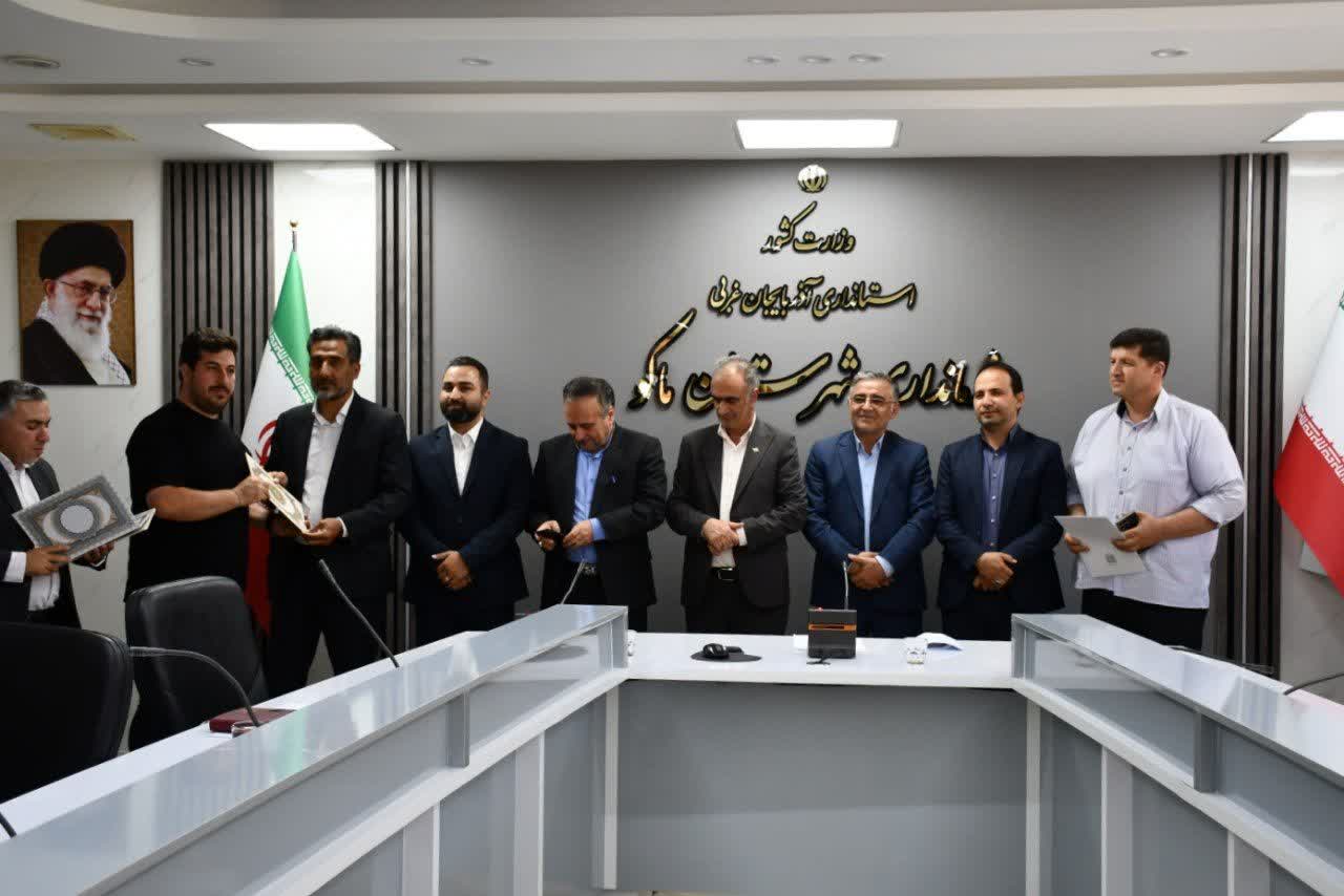 تشکلهای مردمی بازوی توانمند دولت در مسیر توسعه اجتماعی هستند.