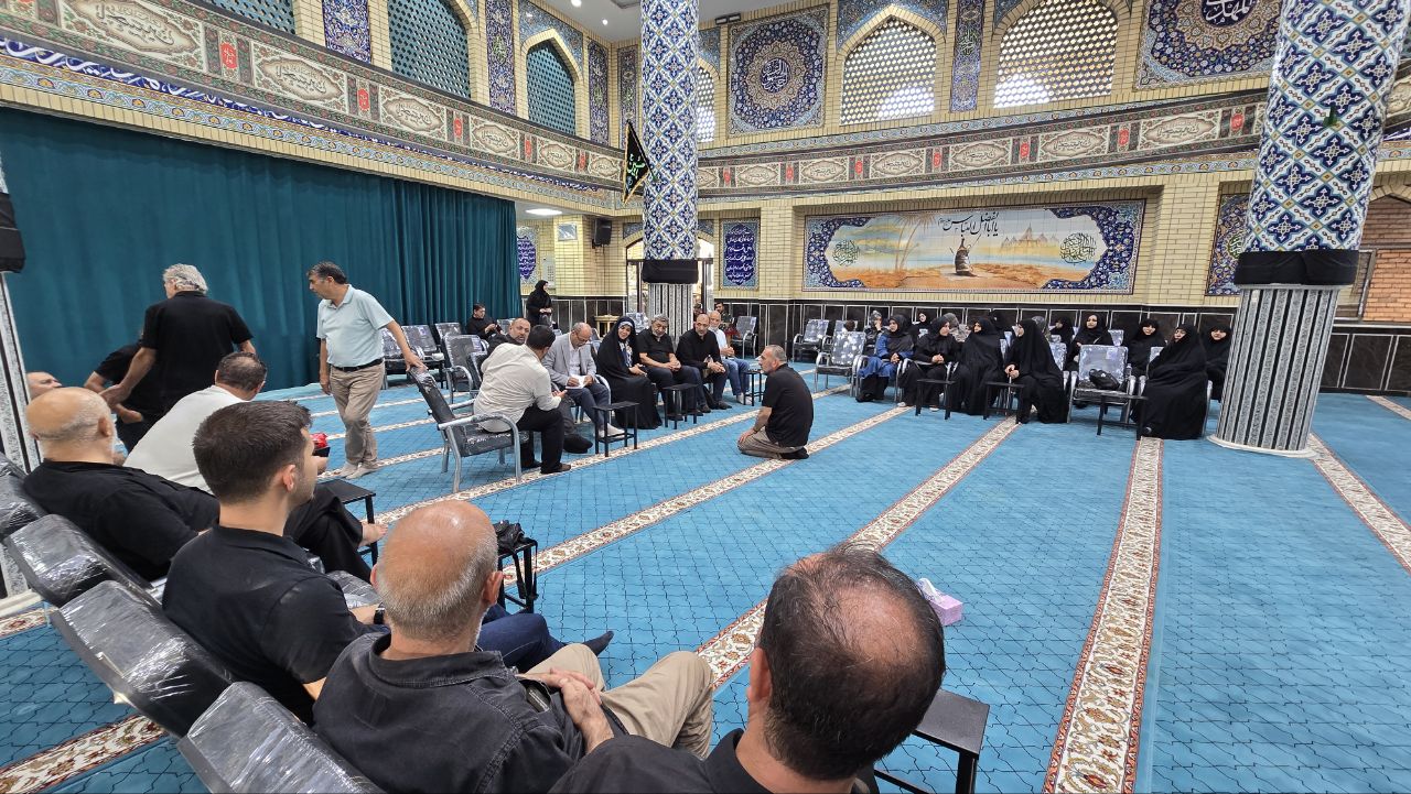 دیدار فرماندار ماکو با زائران ترکیهای شرکتکننده در آیین تشییع رهبر شهید ایران