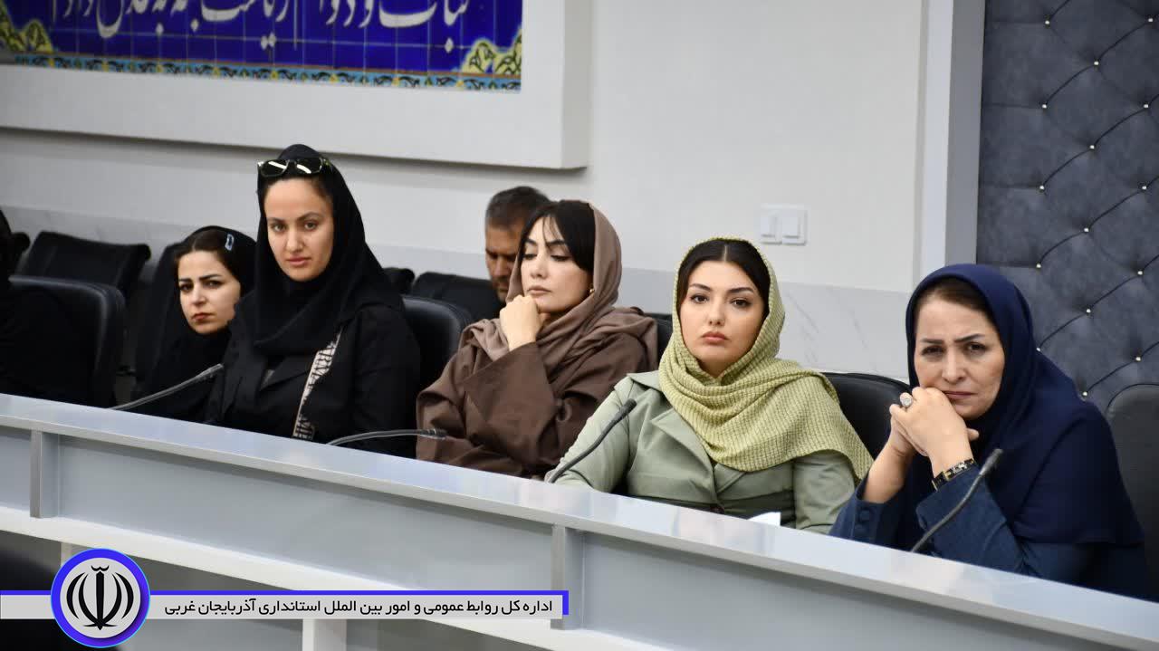 لزوم اجرایی شدن طرحهای حمایت از زنان خانهدار و کارآفرین در ماکو