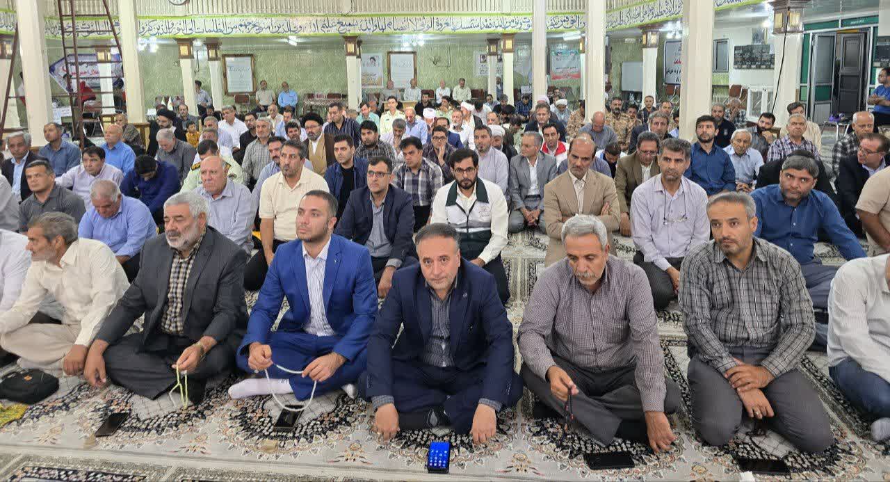 💢اقامه نماز عبادی ـ سیاسی جمعه در ماکو با حضور مسئولان و مردم مومن متدین شهرستان