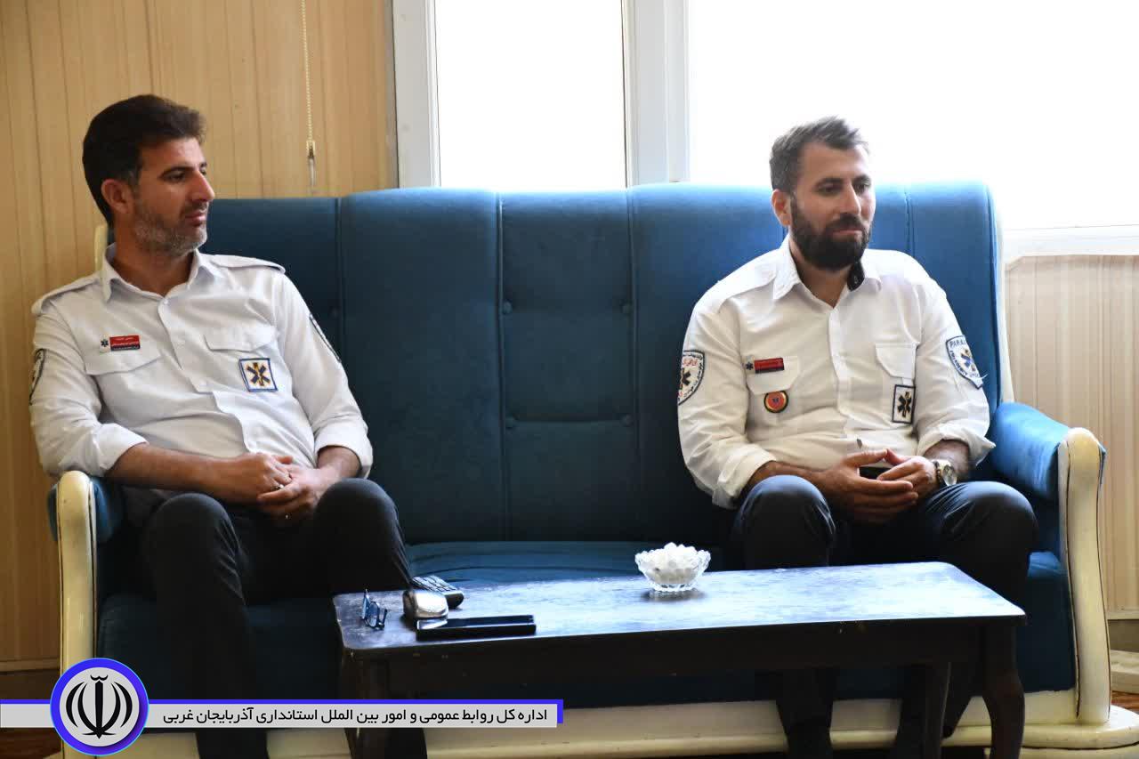 تجلیل از تلاشگران اورژانس ماکو در روز ملی اورژانس و فوریتهای پزشکی