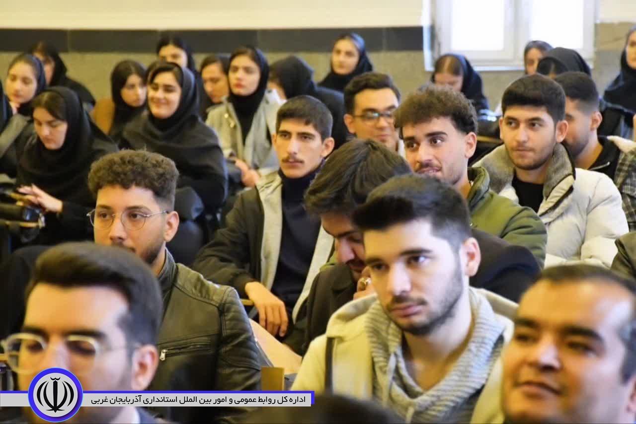 روز دانشجو در ماکو