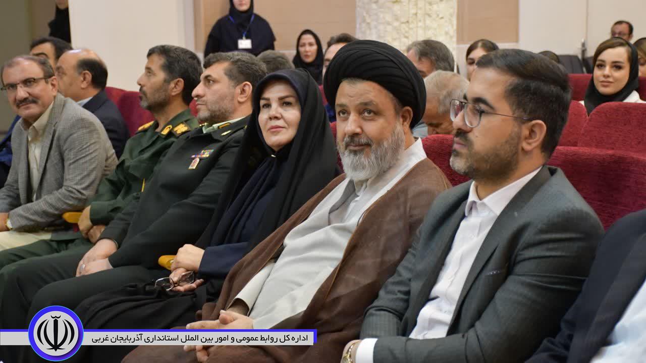 تعهد و اخلاص، شاخصترین سرمایه نیروی انسانی در کادر درمان است