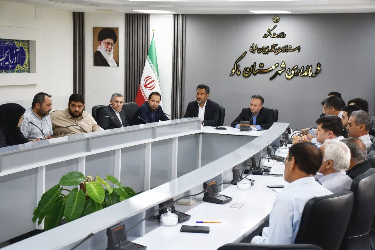 دیدار مسئولان قضایی و نظامی ماکو با سرپرست فرمانداری ماکو به مناسبت هفته دولت