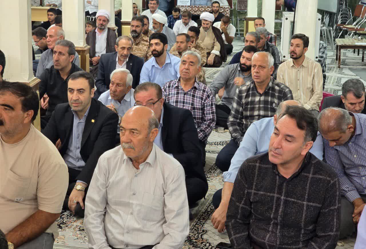 💢اقامه نماز عبادی ـ سیاسی جمعه در ماکو با حضور مسئولان و مردم مومن متدین شهرستان