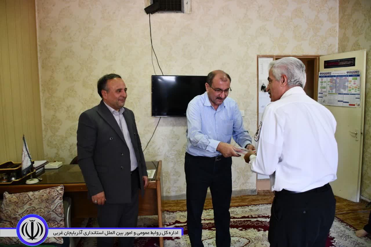 تجلیل از تلاشگران اورژانس ماکو در روز ملی اورژانس و فوریتهای پزشکی