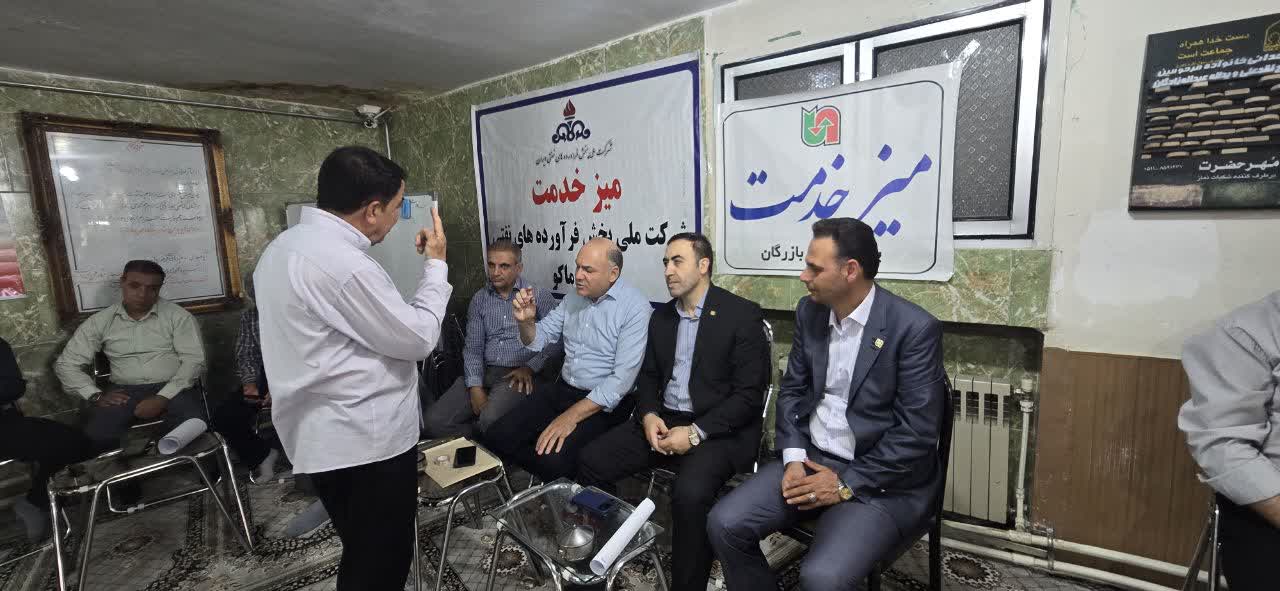 💢برگزاری میز خدمت ادارات خدماترسان در مسجد جامع ماکو همزمان با هفته دولت