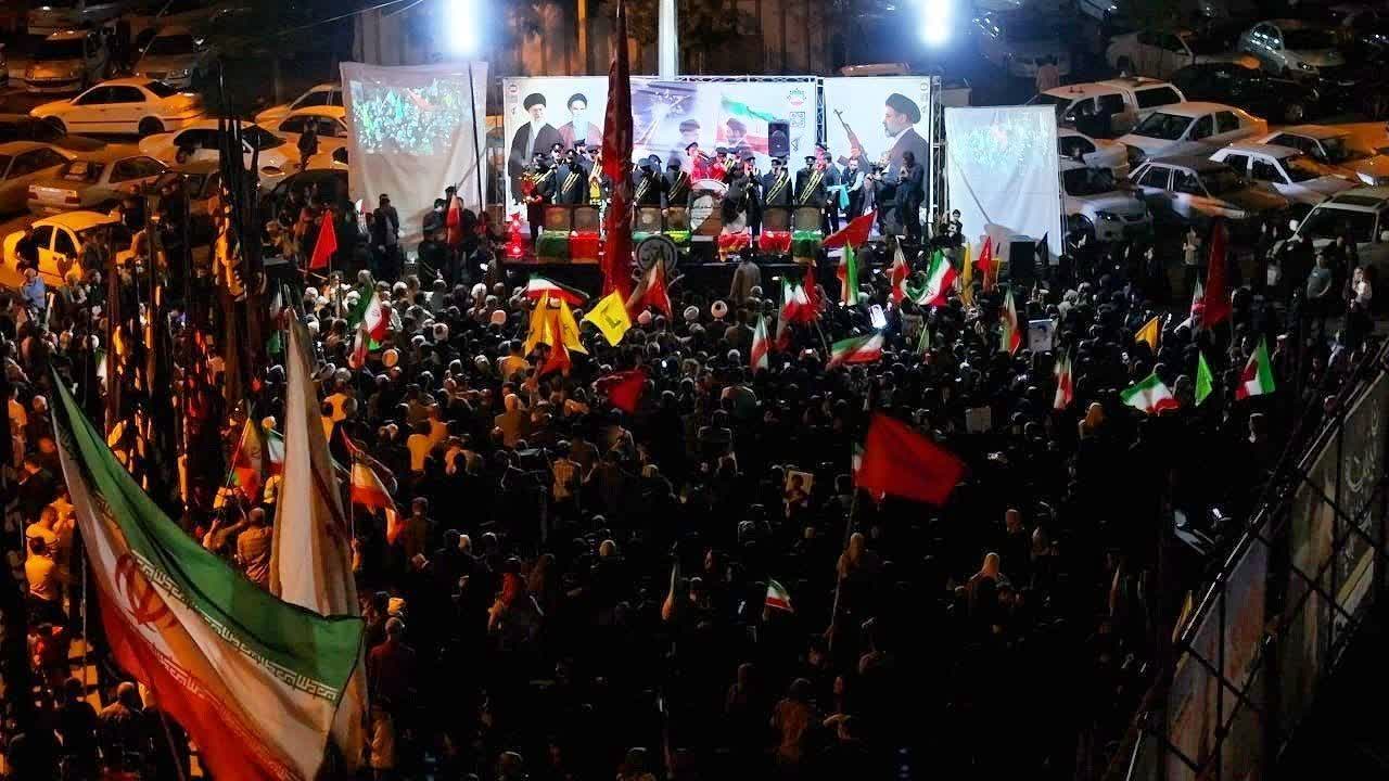 تداوم حضور فرماندار ماکو در تجمعات شبانه مردمی در حمایت از نیروهای مسلح و دفاع از ایران اسلامی