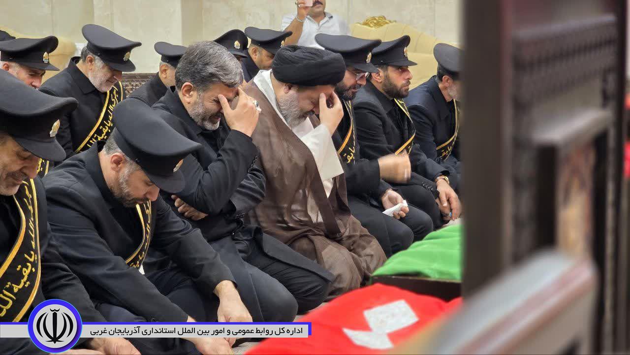 حضور خادمان مسجد مقدس جمکران و حاملان پرچمهای متبرک اعتاب مقدسه در ماکو