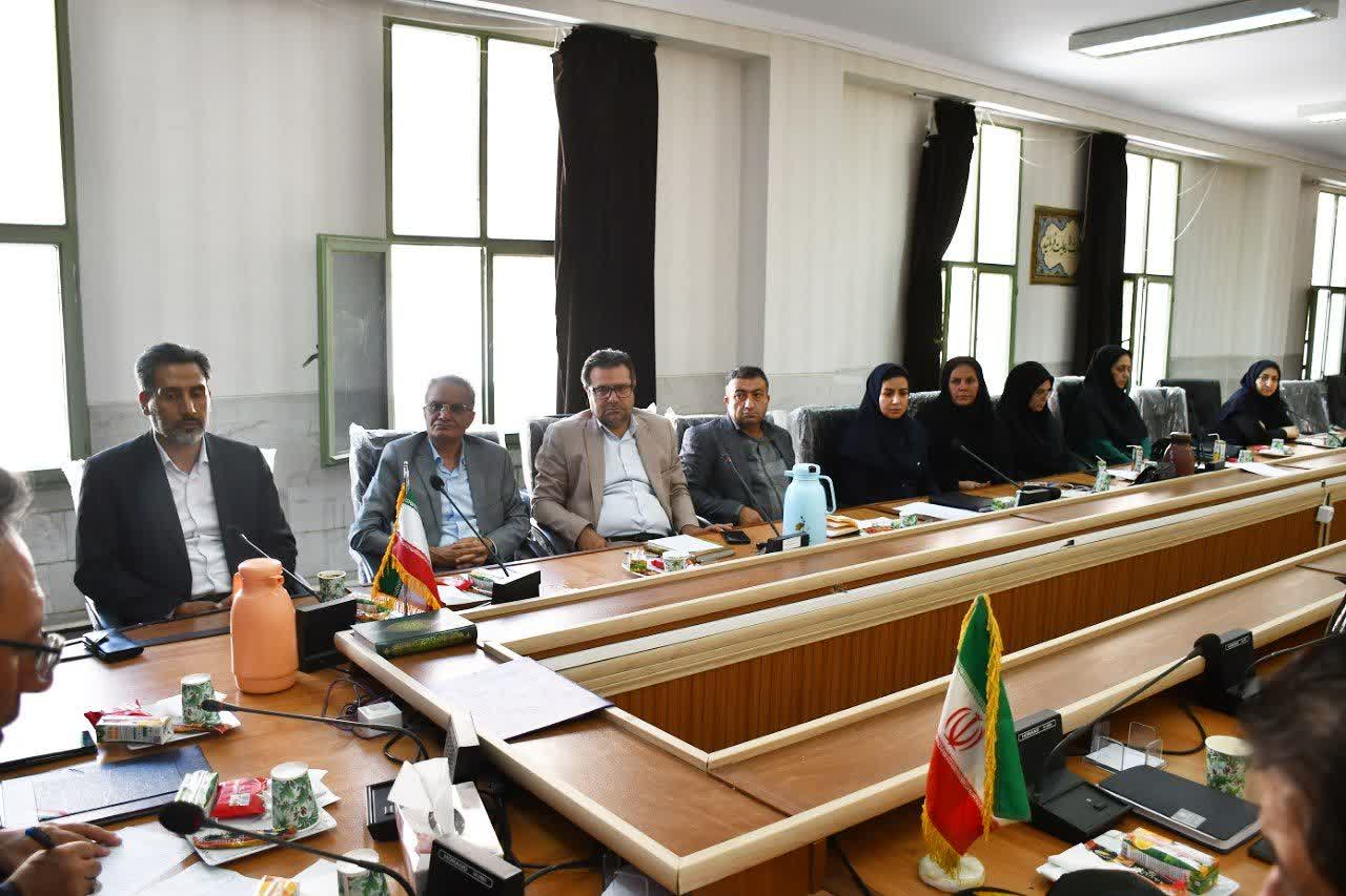 💢سرپرست فرمانداری ماکو گفت: عدالت آموزشی و رفع محرومیت مدارس باید اولویت اساسی باشد.