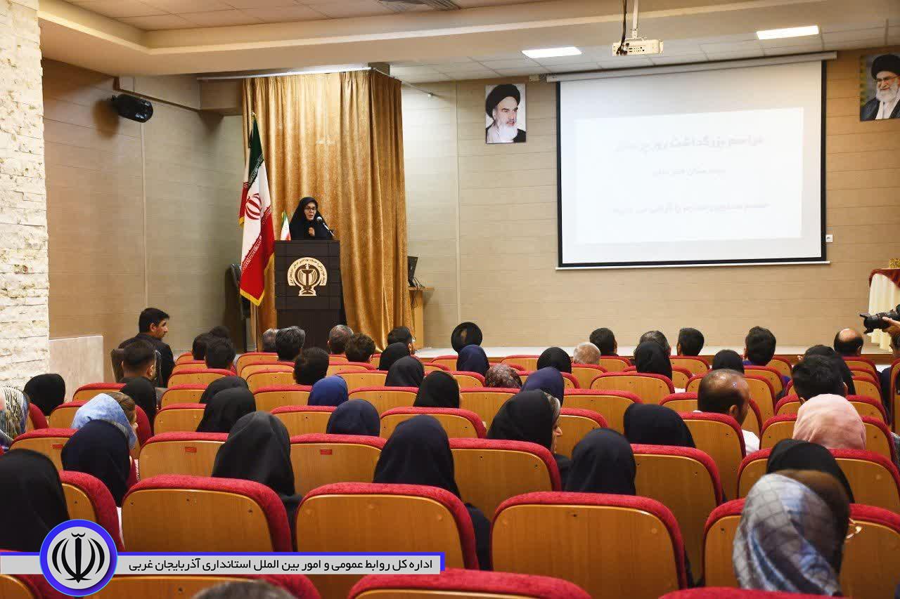 تعهد و اخلاص، شاخصترین سرمایه نیروی انسانی در کادر درمان است