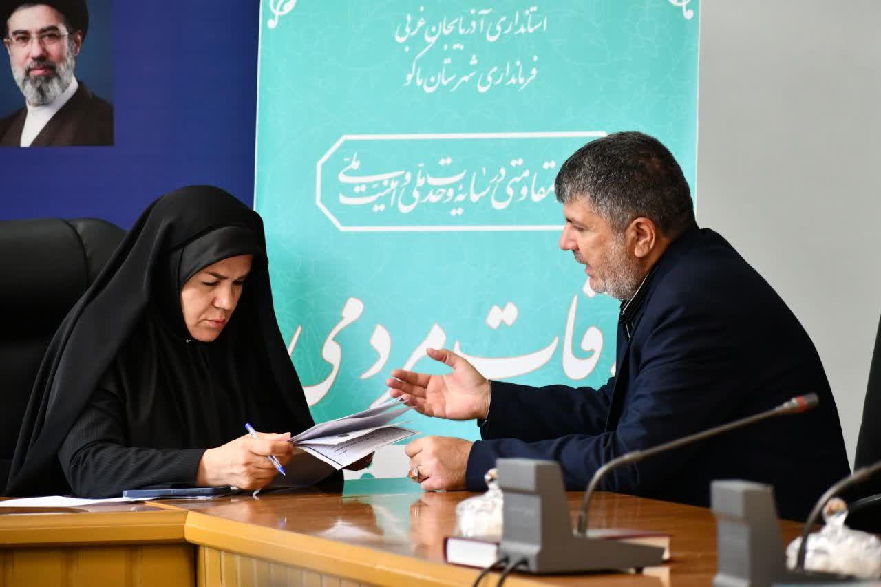 برگزاری ملاقات مردمی فرماندار شهرستان ماکو و بخشداران مرکزی و بازرگان