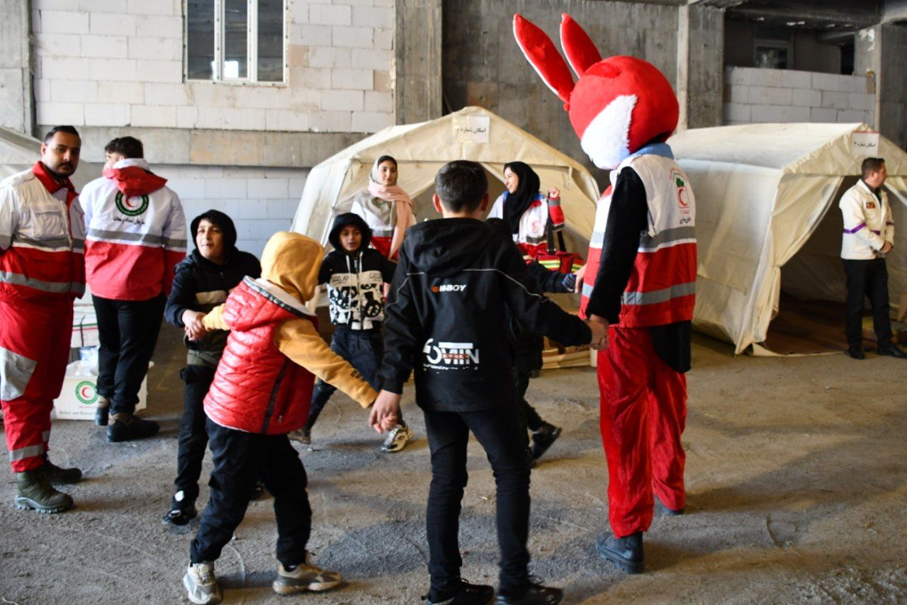 مانور زلزله 6 ریشتری در روستای باغچه‌جوق ماکو اجرا شد