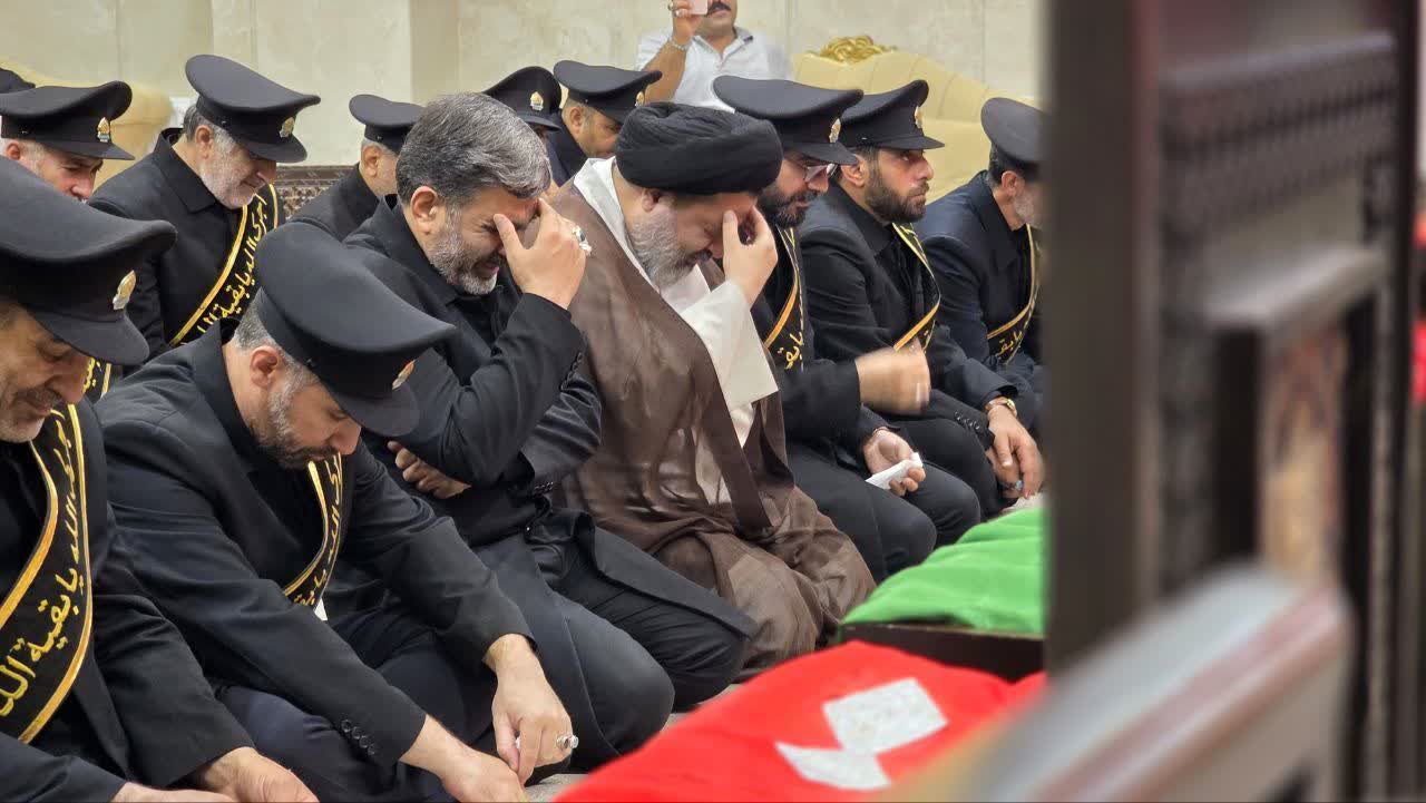 در آستانه پیشواز از ماه محرم؛ حضور خادمان مسجد مقدس جمکران و حاملان پرچمهای متبرک اعتاب مقدسه در ماکو