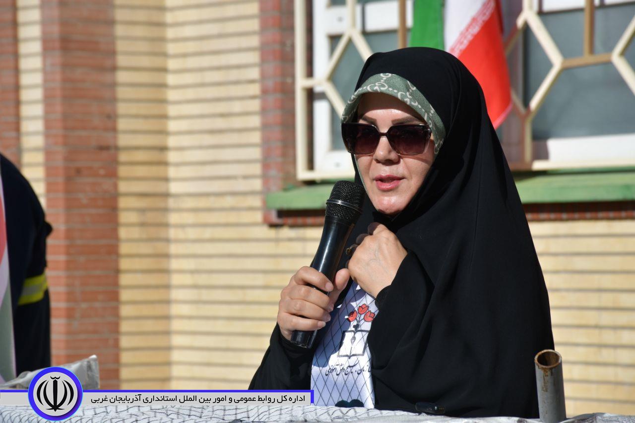 زنگ پدافند غیرعامل در مدرسه شهید دستغیب ماکو به صدا درآمد