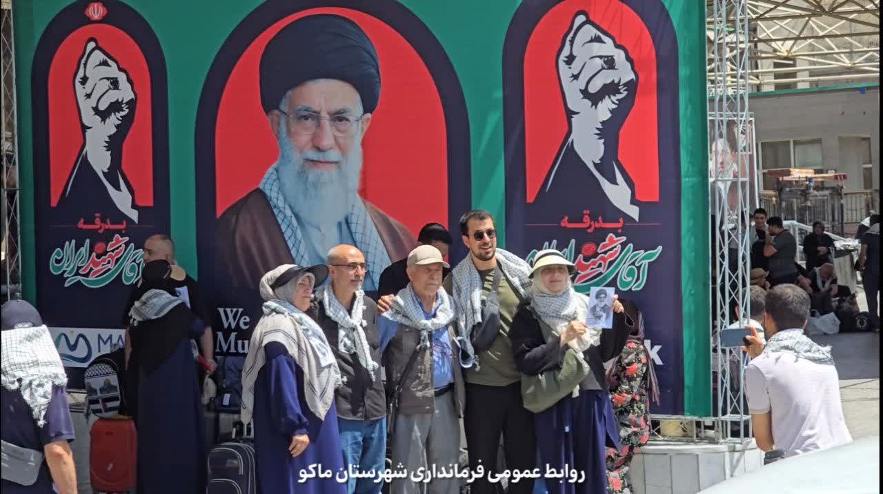 ورود زائران ترکیهای برای شرکت در مراسم تشییع رهبر شهید از مرز بازرگان