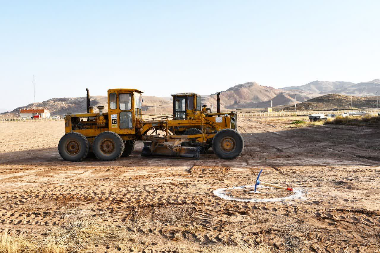 همزمان با هفته دولت؛ کلنگزنی احداث شهرک انرژی خورشیدی 1500 مگاواتی در ماکو