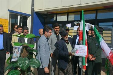 گزارش تصویری / مراسم بازگشای مدارس و نواخته شدن زنگ ایثار و مقاومت مدارس بازرگان