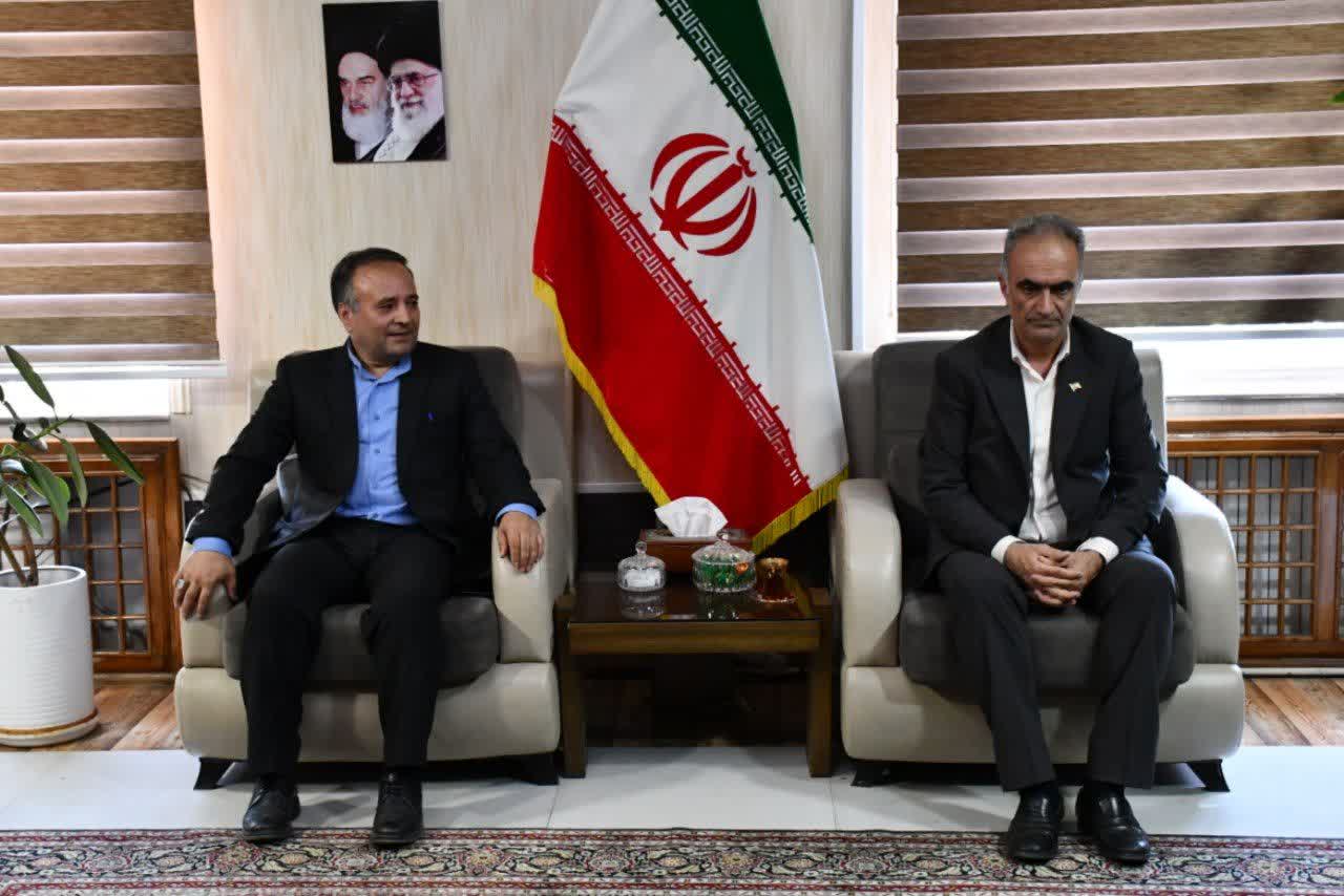 نشست بررسی مسائل زیرساختی و رفع موانع توسعهای شهرستان