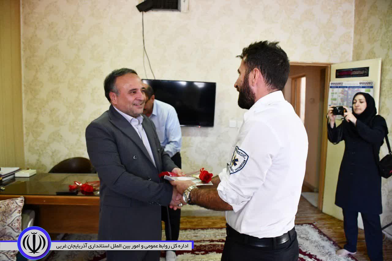 تجلیل از تلاشگران اورژانس ماکو در روز ملی اورژانس و فوریتهای پزشکی
