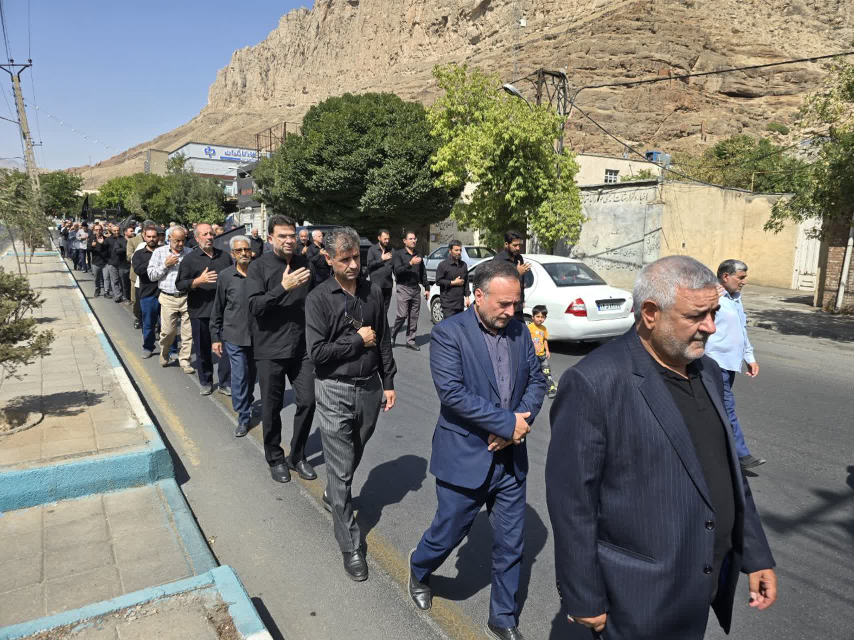 🏴 عزاداری مردم ماکو در سالروز شهادت امام حسن عسکری(علیهالسلام)