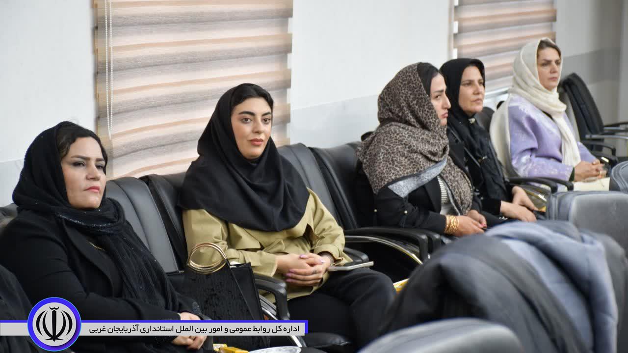 لزوم اجرایی شدن طرحهای حمایت از زنان خانهدار و کارآفرین در ماکو