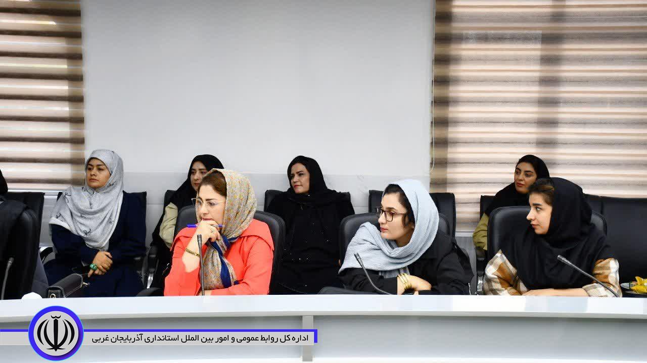 لزوم اجرایی شدن طرحهای حمایت از زنان خانهدار و کارآفرین در ماکو