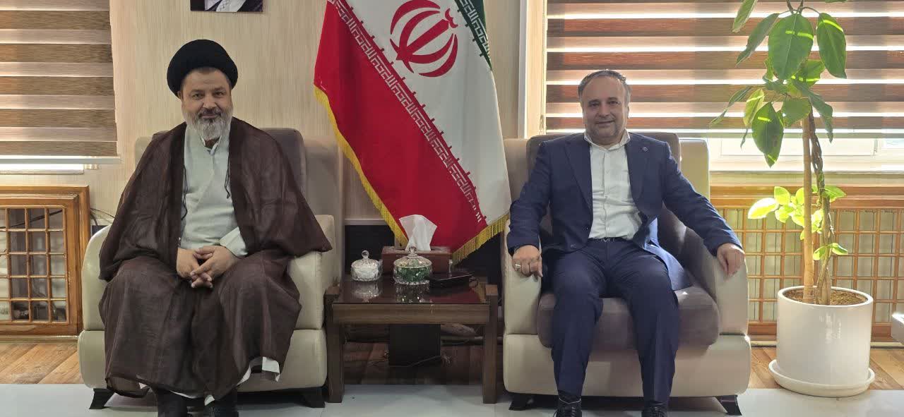 💢دیدار مسئولان عالی منطقه با سرپرست فرمانداری ماکو در هفته دولت