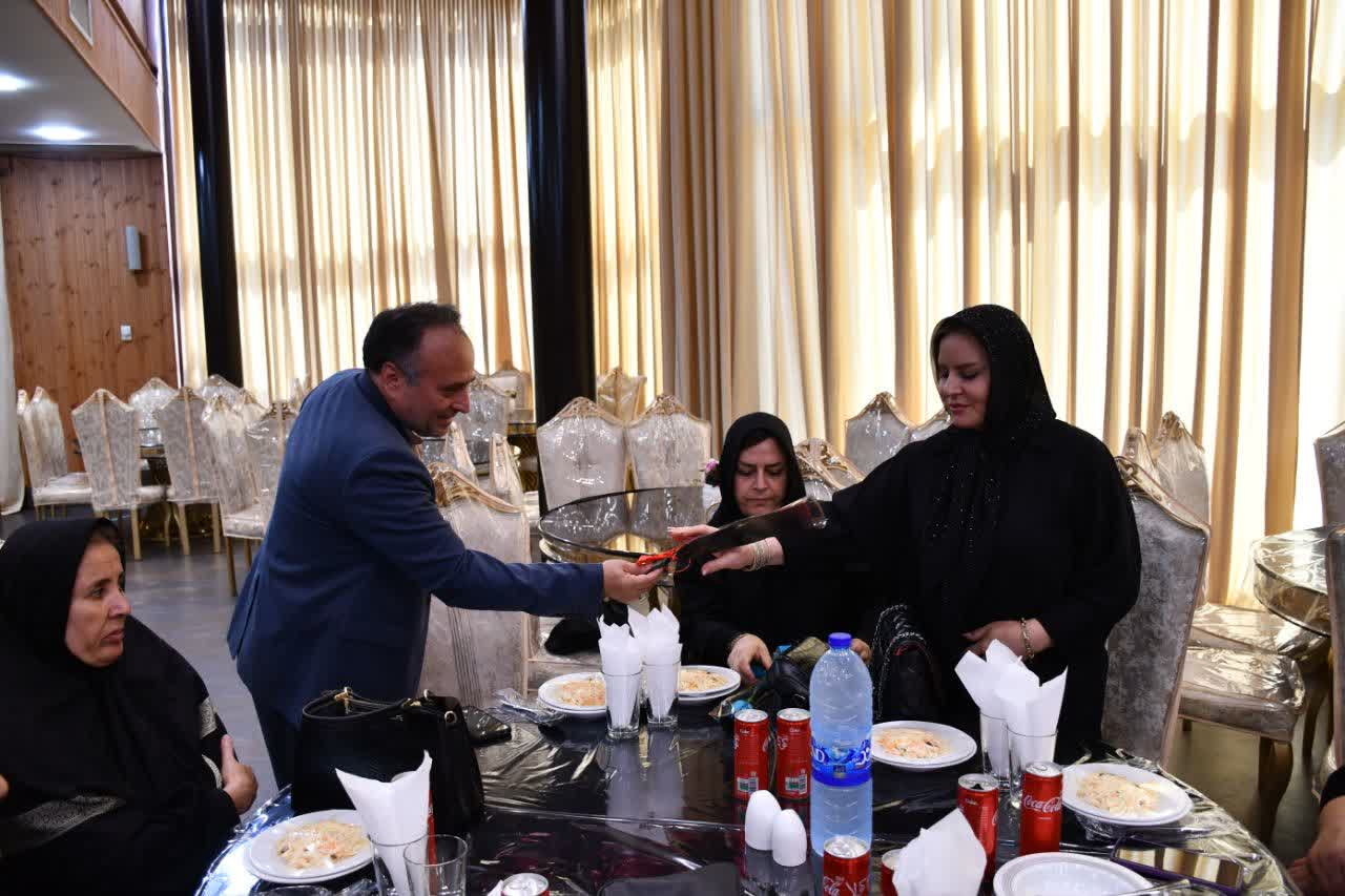 مراسم تجلیل از آزادگان سرافراز شهرستان ماکو با حضور سرپرست فرماندار شهرستان ماکو و اعضای شورای تامین برگزار شد.