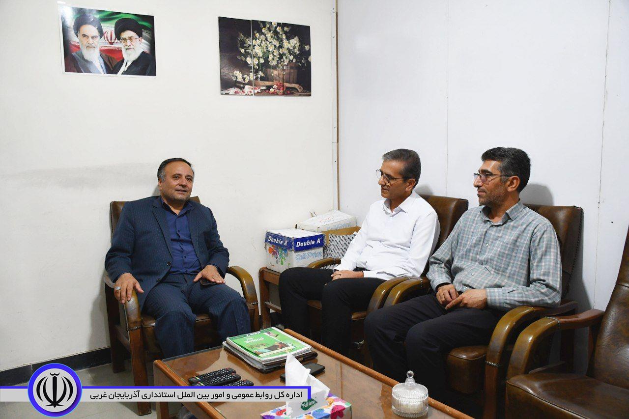 ادامه بازدیدهای سرزده سرپرست فرمانداری ماکو از دستگاه های اجرایی و خدمات رسان