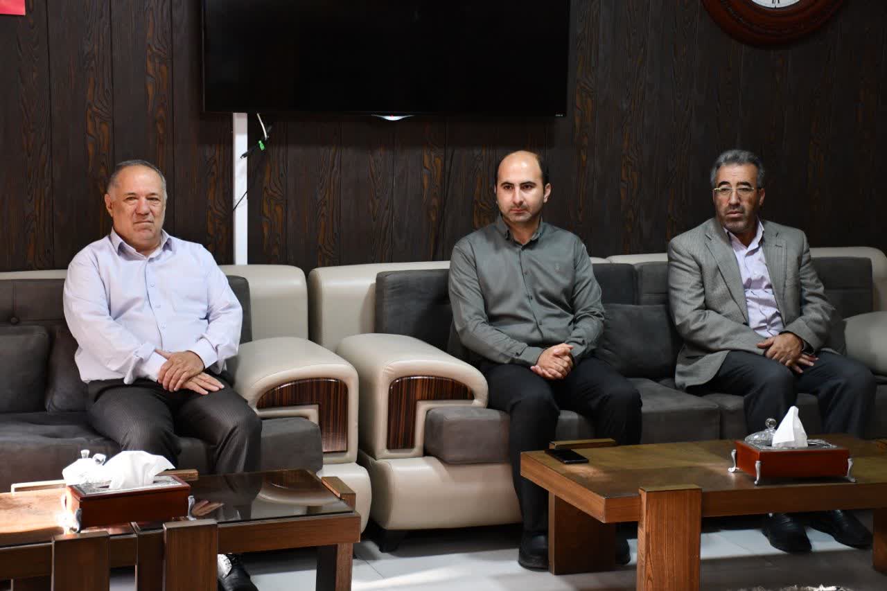 دامپزشکی؛ صیانتگر سلامت و تولید / دیدار مدیرکل دامپزشکی آذربایجانغربی با سرپرست فرمانداری ماکو