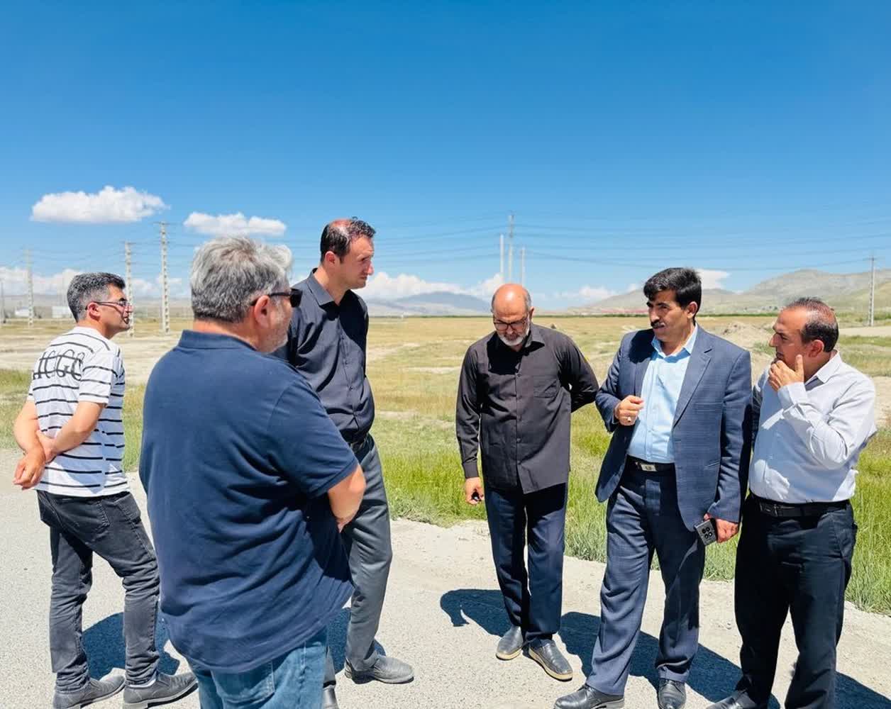 آغاز عملیات بهسازی و آسفالت محور روستای عشایری حسوشیری شهرستان ماکو