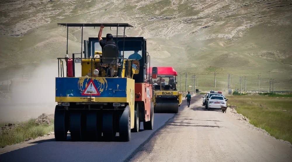 آغاز عملیات بهسازی و آسفالت محور روستای عشایری حسوشیری شهرستان ماکو