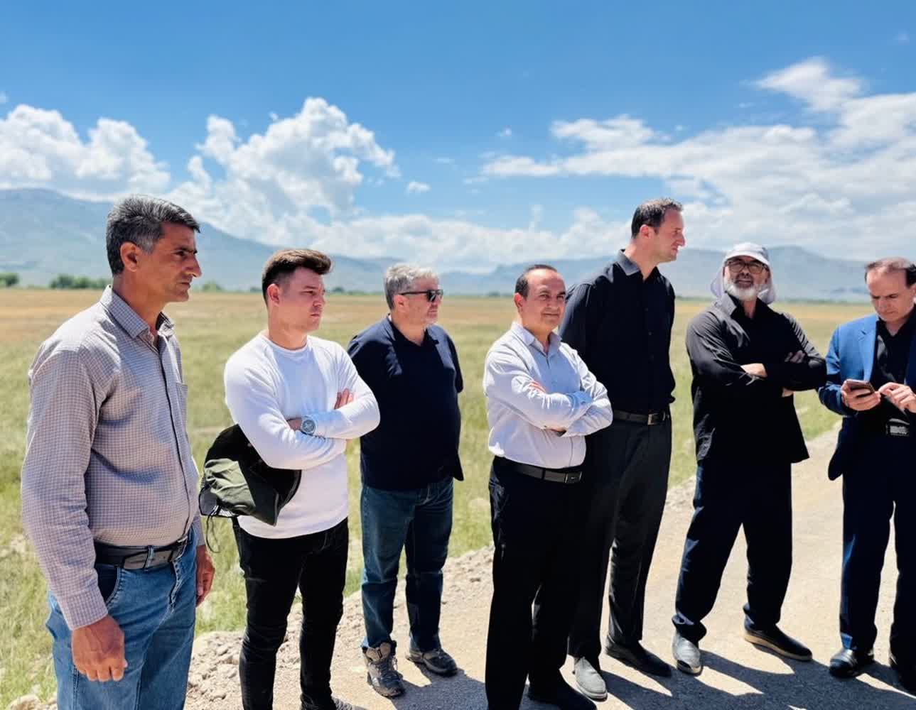 آغاز عملیات بهسازی و آسفالت محور روستای عشایری حسوشیری شهرستان ماکو