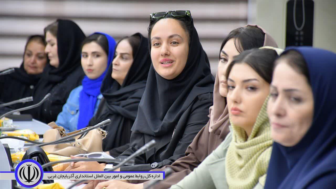 لزوم اجرایی شدن طرحهای حمایت از زنان خانهدار و کارآفرین در ماکو