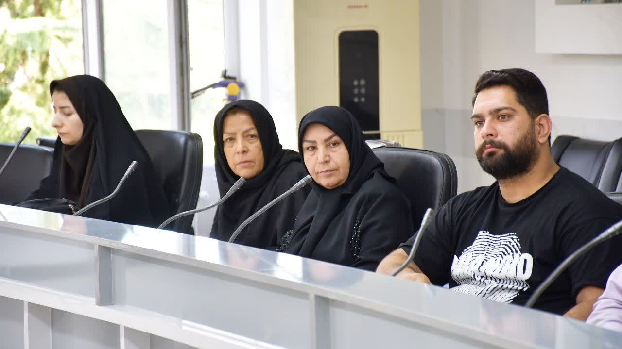 تشکلهای مردمی بازوی توانمند دولت در مسیر توسعه اجتماعی هستند.