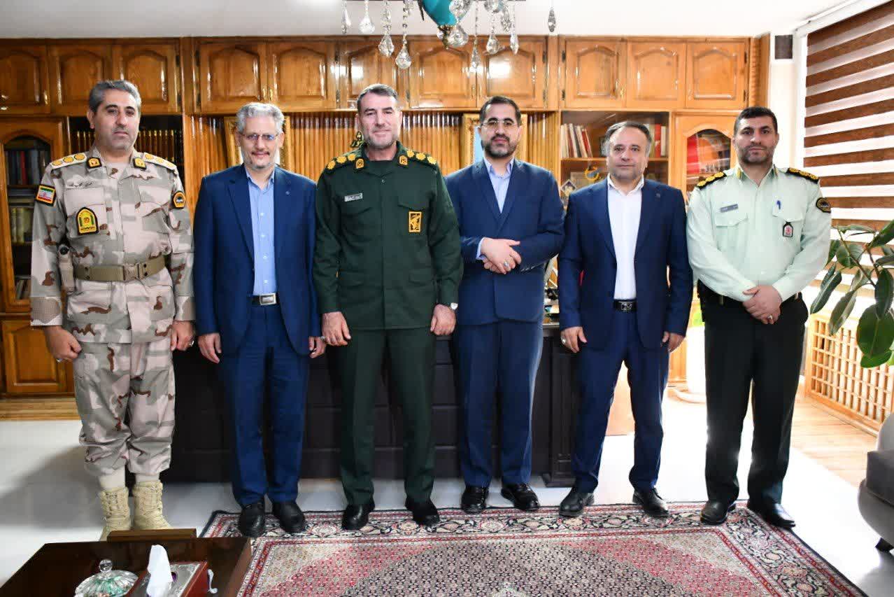 دیدار مسئولان قضایی و نظامی ماکو با سرپرست فرمانداری ماکو به مناسبت هفته دولت