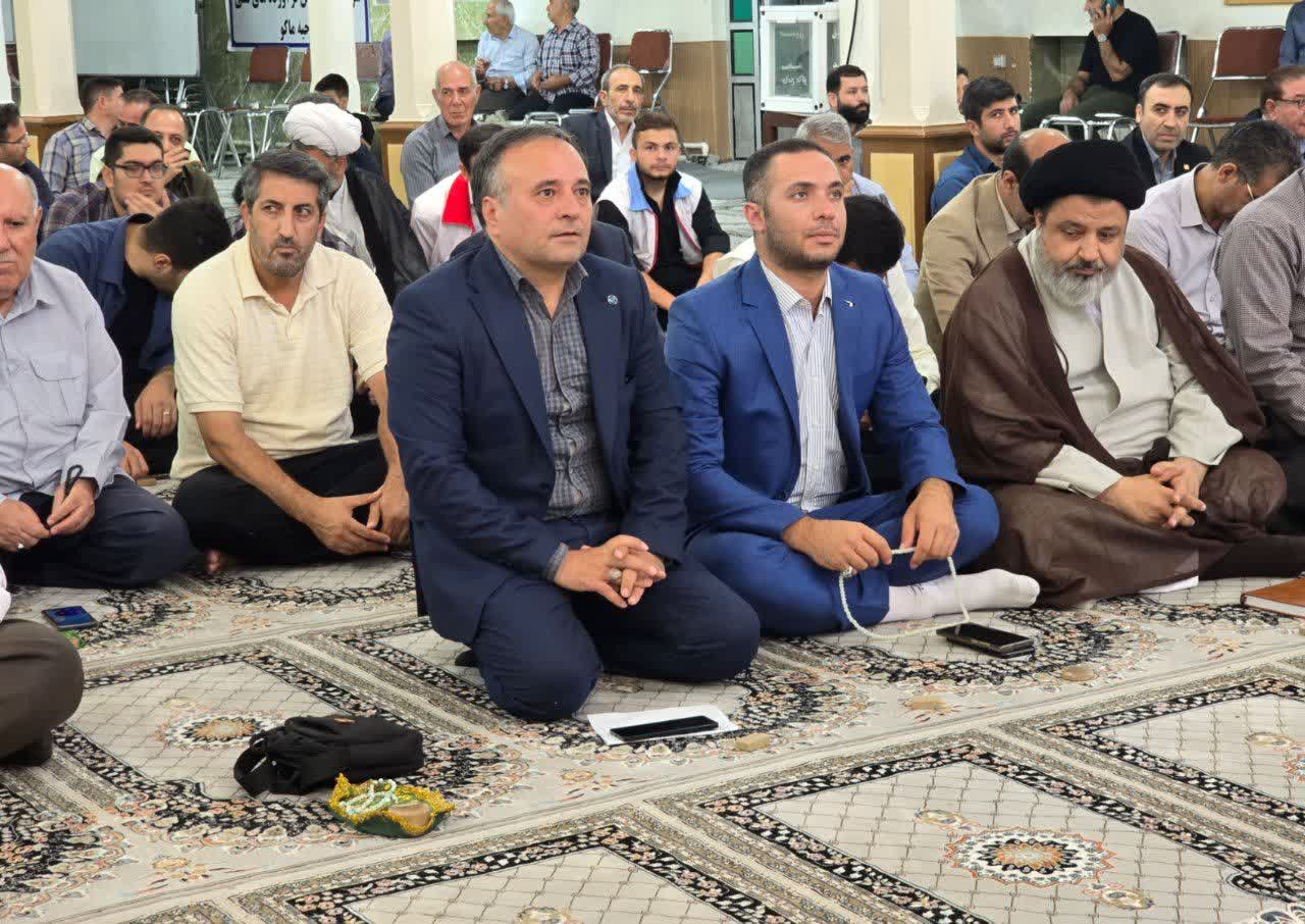 💢اقامه نماز عبادی ـ سیاسی جمعه در ماکو با حضور مسئولان و مردم مومن متدین شهرستان